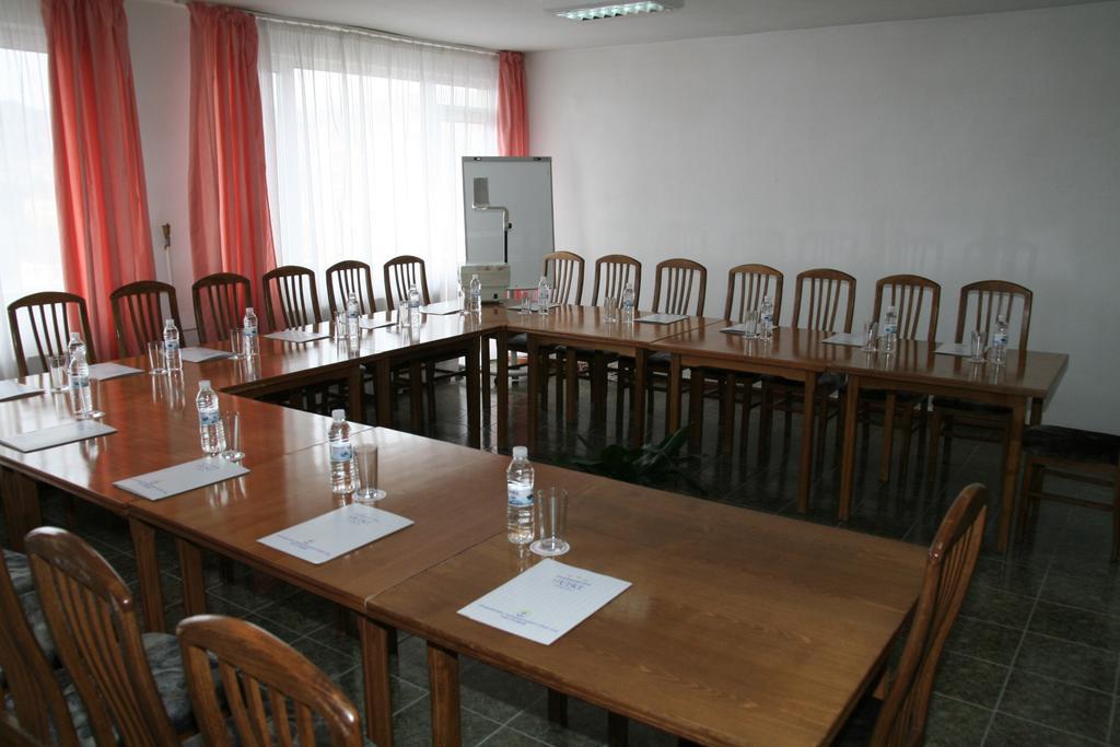 Балнеохотел Роза Strelcha Bagian luar foto