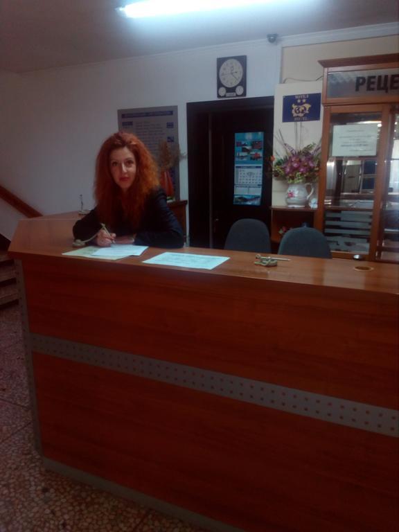 Балнеохотел Роза Strelcha Bagian luar foto